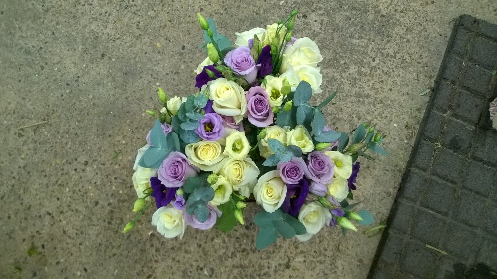 gorgeous wedding flowers last weekend.