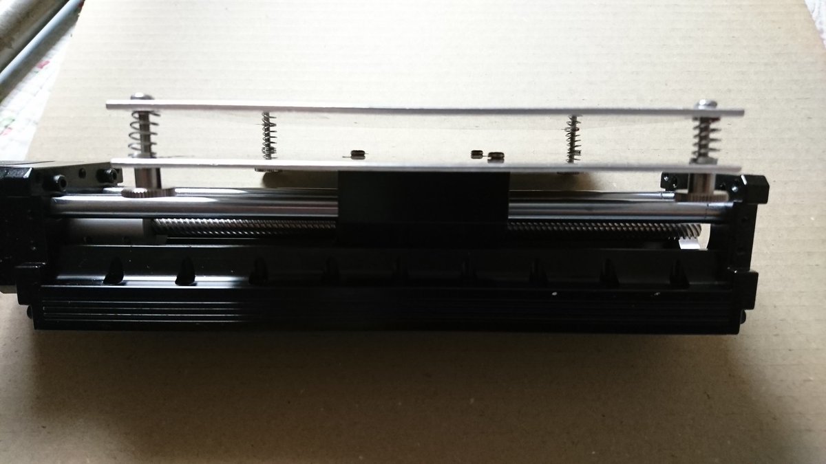 zephel01's tweet photo. trinus用のレベリングベッド進捗
このままでも使える状態。
ヒートベット用に穴あけはしないと。
#trinus3d #heatbed https://t.co/mQPNtT1Kmu