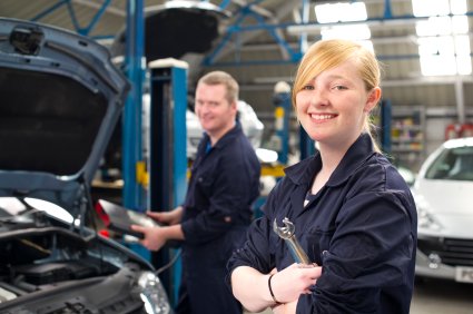 Apprenticeships's tweet photo. Fact: 90% of #apprentices stay in employment at the end of their #apprenticeship. Search vacancies today https://t.co/rQqlhPFf5r https://t.co/WaCB3b3XZ3