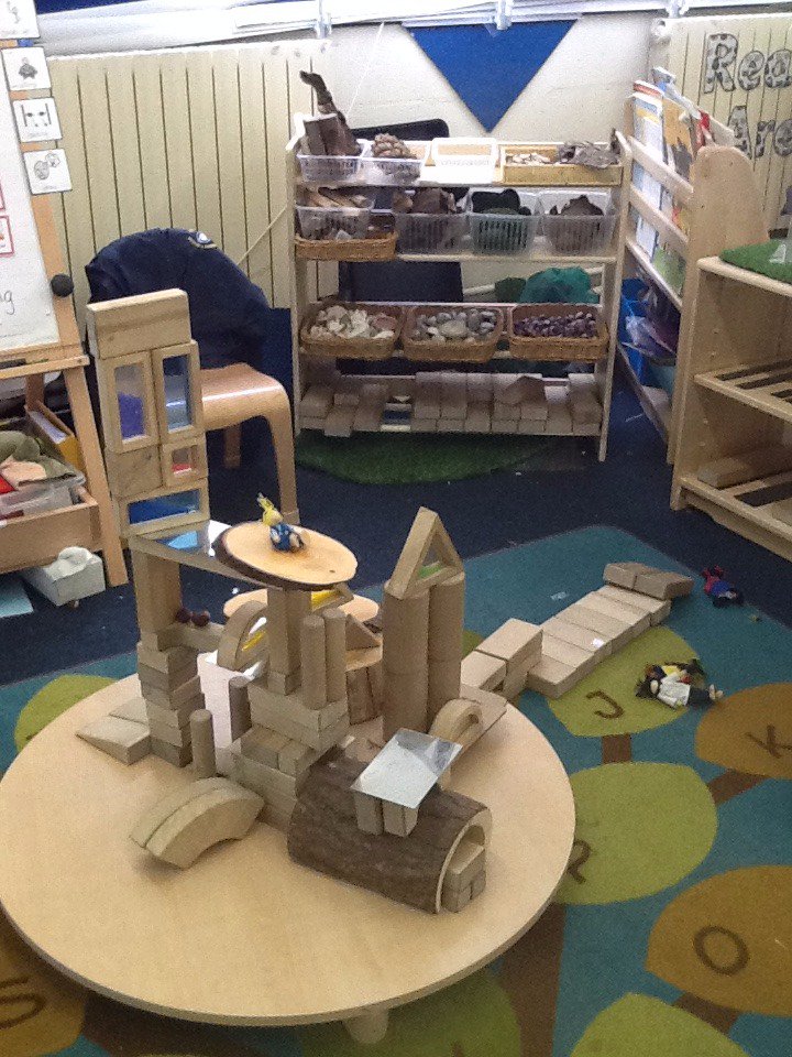 Mrs_Minhas's tweet photo. Today's maths - making addition problems and exploring 3D shape...
https://t.co/daMFHqFqQ4
@MontyAcademy #EYFS #EYtalking #maths #AetMaths https://t.co/u3MI2KNTPN