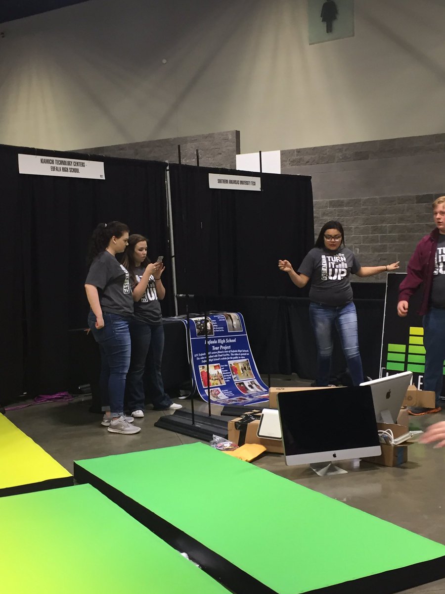 EAST_EufaulaKTC's tweet photo. Setting up!  #EASTCon2017 https://t.co/HsGmuW2K0I