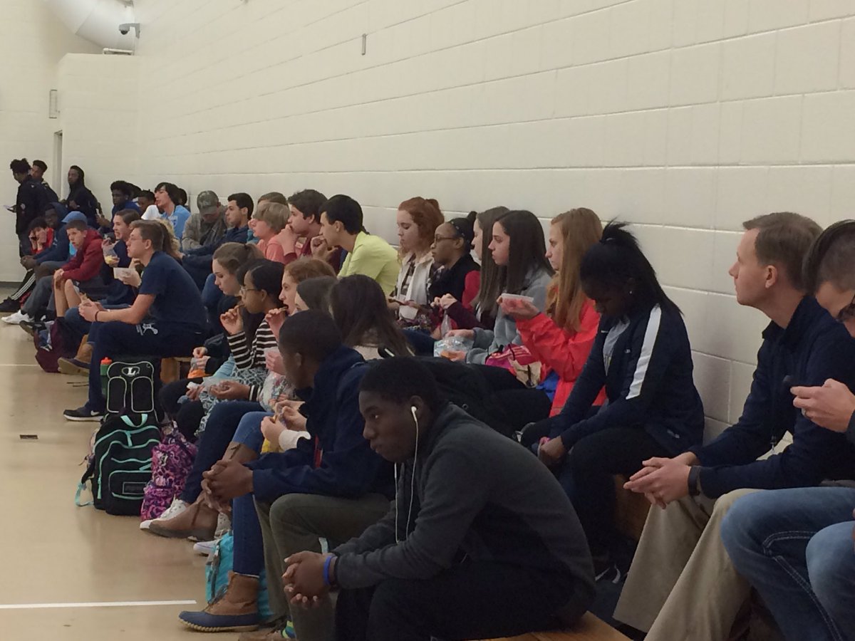 BlythewoodFCA's tweet photo. Thanks @CoachPTweets for reminding us to set goals and count our blessings! #FCA #BengalNation https://t.co/X2GLfHAWkx