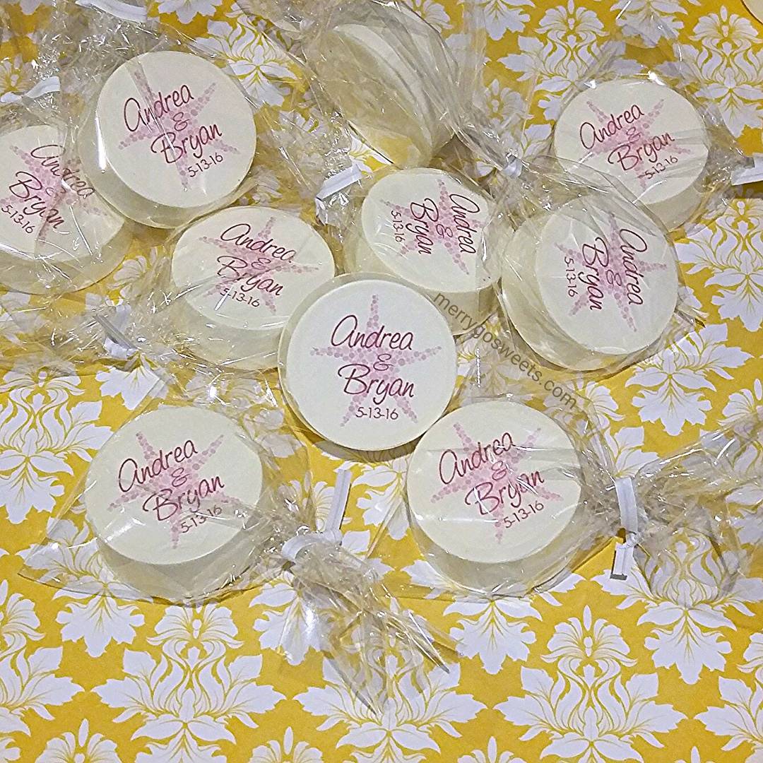 WPositivelife's tweet photo. Starfish inspired bridal shower chocolate oreos
#chocolateoreos #merrygosweets ... - ... https://t.co/2pdV24BIF1