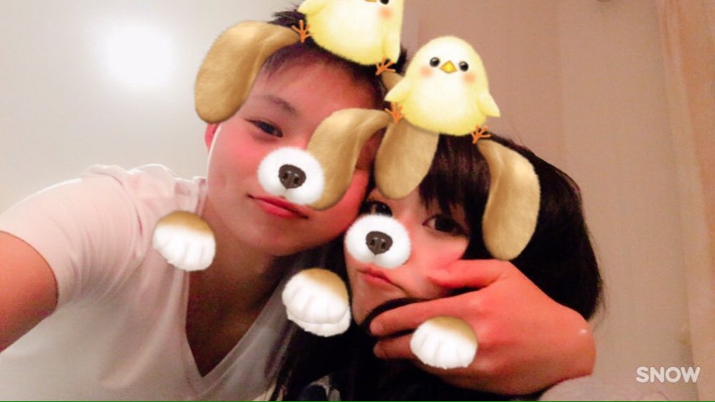 __y___1128's tweet photo. 3月14日ホワイトデー💙

りゅーがMACの赤の口紅くれた🙈❤️
ずっと欲しかった色だったほんと嬉しい〜(*ฅ́˘ฅ̀*)
ほかにもいっぱい化粧品もらった〜💄✨

最高なホワイトデー！(*´³`*)♡

タコパたのしかった〜サーティーワンのアイス美味しかった😋

幸せ！ありがと😘 https://t.co/AhjxMWiKNZ