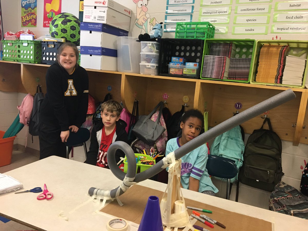 LKDavis5's tweet photo. Let the good times roll! Science in action #gcsk12 https://t.co/694Filynfv