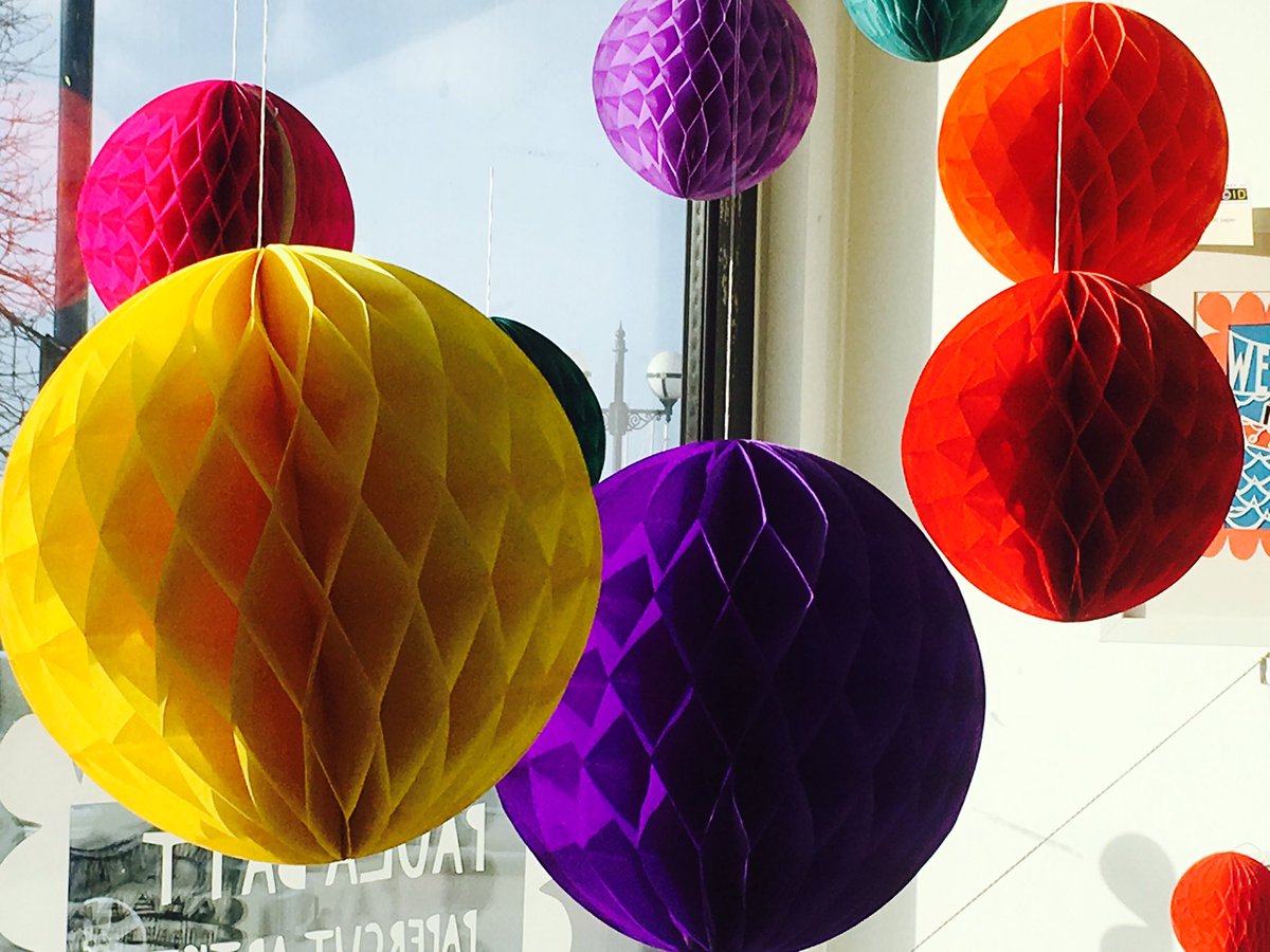 Paula_papercut's tweet photo. Sprucing up the studio for #springSummer #artstudio #papercutter #paperball #paperdecorations #bright #springwindow #burstofcolour #Bangor https://t.co/uF3zL6YbhZ
