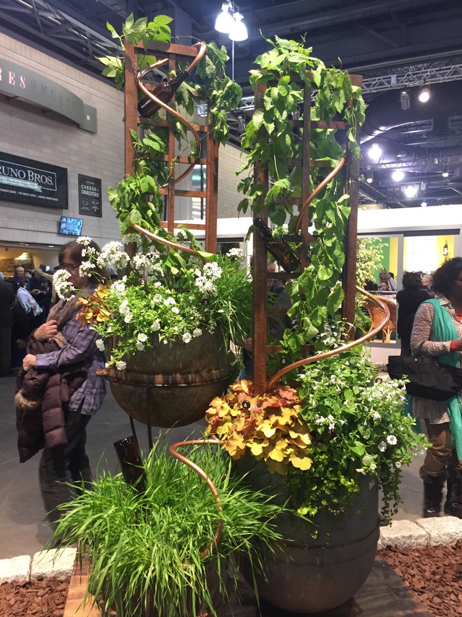 Congrats to the #BarnesArboretum horticulture students who won first place in the container garden category at the #PhiladelphiaFlowerShow!🌿