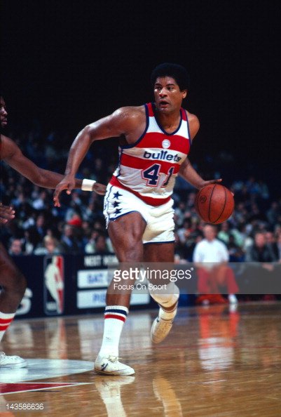 Happy Birthday to Wes Unseld, who turns 71 today! 