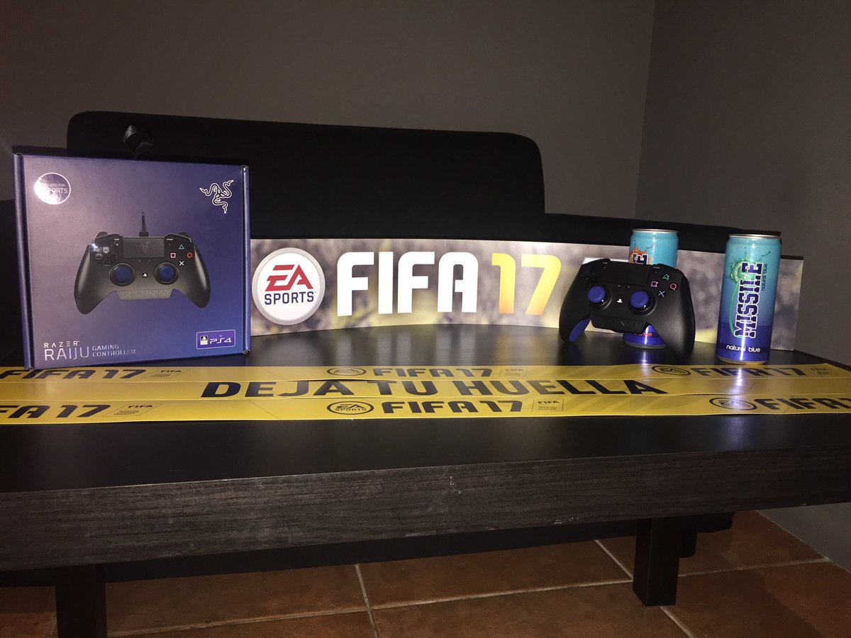 carloestevez1's tweet photo. 🎮#Sorteo mando #Razer Ps4 📦⚽️📢🔝seguirme ami @carloestevez1 @NewGameBar @NewgameSquad RT a este twits ganador 14 de #abril 💣@EASPORTSEsp #GO https://t.co/wlIeCRuL8q