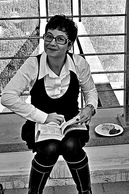 EliDeheza's tweet photo. Read #inspirationalstories of successful women who know how to stand out rather than blend in! https://t.co/MD2FnA7ypD #FemaleChefs https://t.co/4XG4i3LtKi