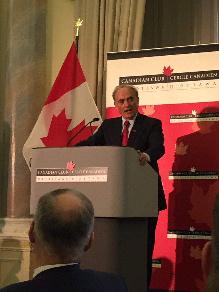 amullin01's tweet photo. #uottawa Chancellor Calin Rovenesceau speaking #cdnclubott on success of @AirCanada &amp; investing in innovation https://t.co/ZfnsCZ2up3