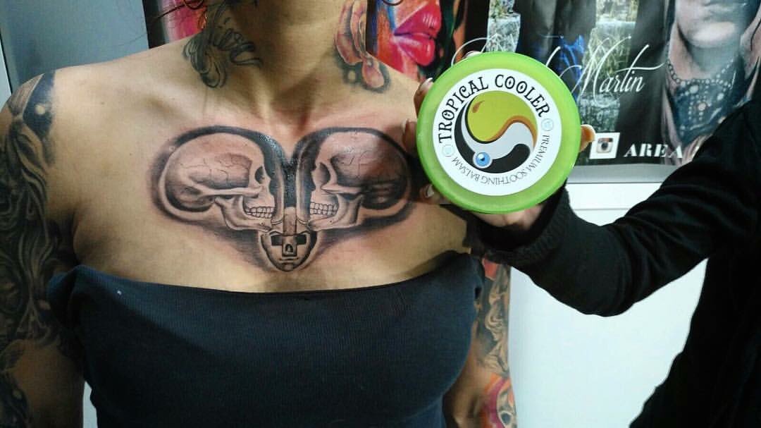 EasyKitsSpain's tweet photo. #TattooCare #TropicalCooler #tattoo #tatuaje https://t.co/CLBHZDnIPH