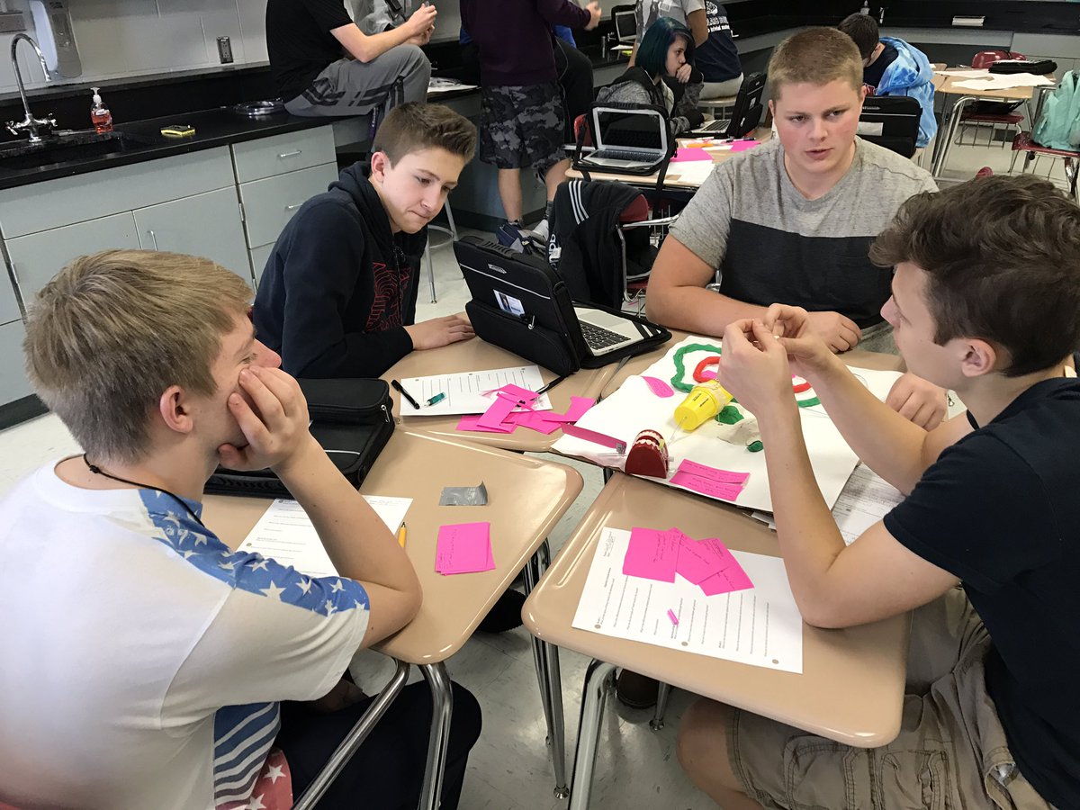 BrookeRalph345's tweet photo. Junkyard Digestion Project models #designthinking in Mr. Goble's Human Anatomy class @SeamanSchools
#345tweets https://t.co/t5R3iKoamu