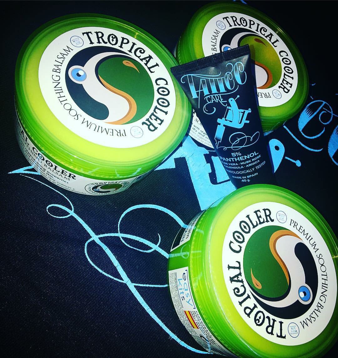 EasyKitsSpain's tweet photo. #TattooCare #TropicalCooler #tattoo #tatuaje https://t.co/L6PBUZ2Sf8