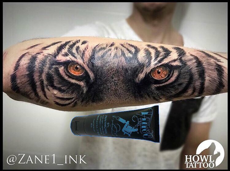 EasyKitsSpain's tweet photo. #TattooCare #TropicalCooler #tattoo #tatuaje https://t.co/ITEanm12jK