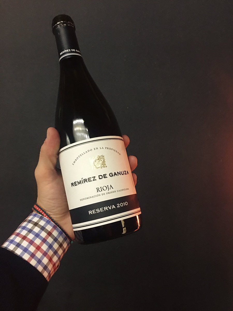 traslamesa's tweet photo. Catas redondas y especiales.
Remírez de Ganuza.
#vino https://t.co/iWT65IDqCr