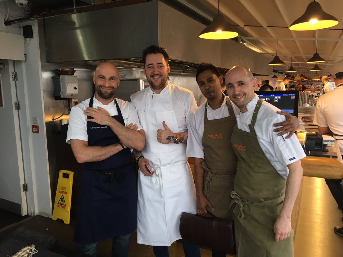 ratnesh_bakhai's tweet photo. @Exclusive_Hotel chefs raring to go for this evening @MattWorswick @ollyrouse for #wastEDLondon https://t.co/KLaWtSHUVS