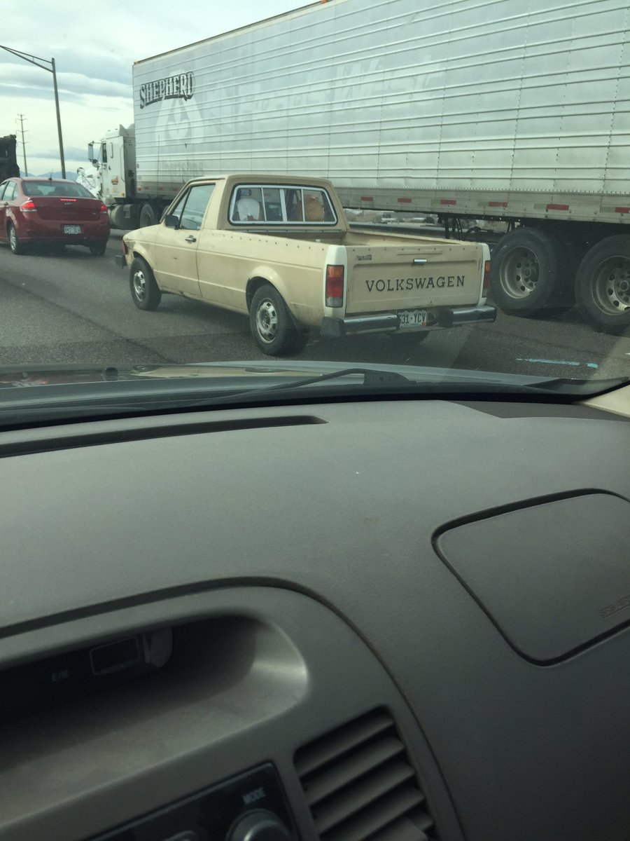 RabbitRebuild's tweet image. Spotted on the freeway. Its a work truck though and is beat up... But YAY!