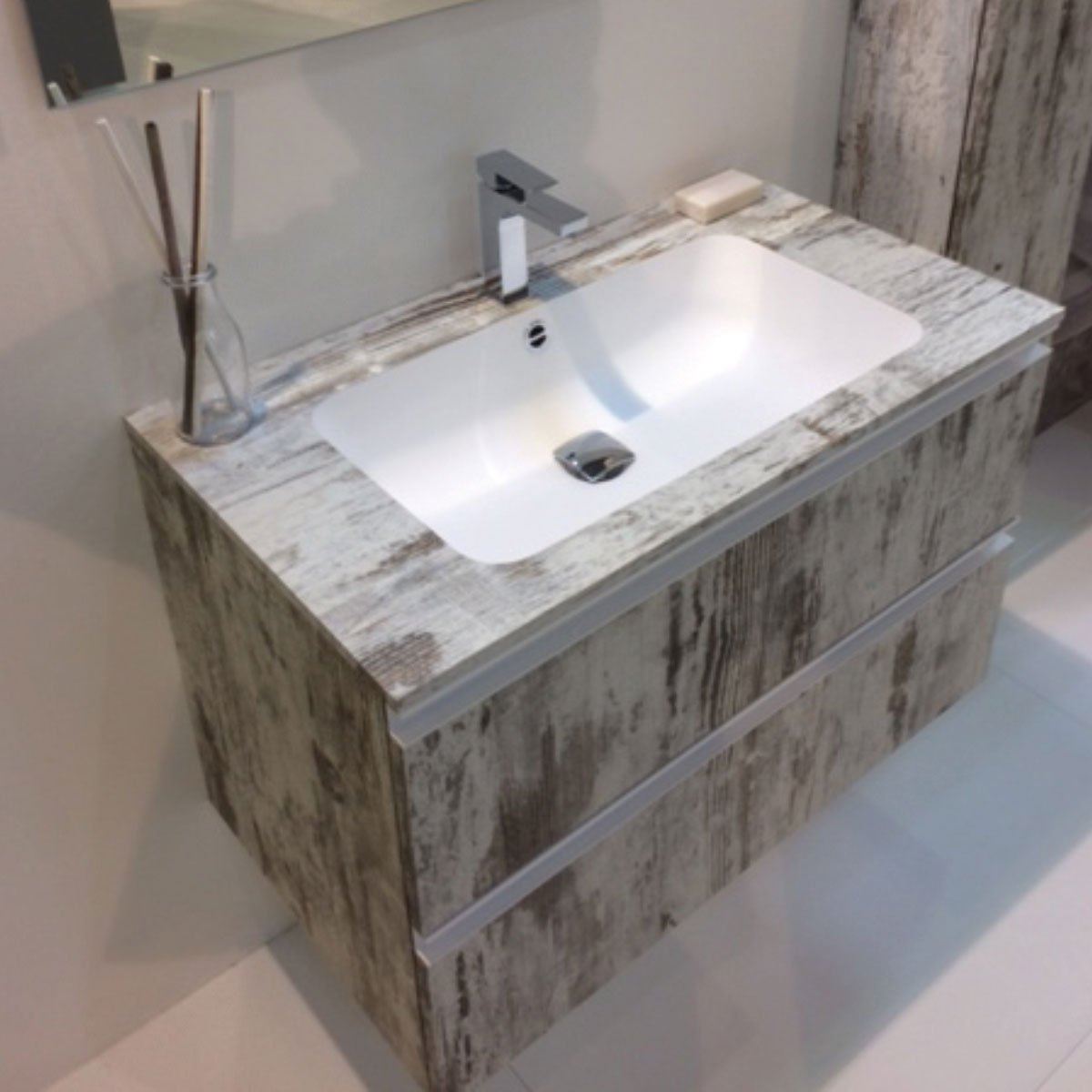 xilonsrl's tweet photo. Nuovo Dedalo Custom finitura #Shabby @ #ish17 https://t.co/kfjlddUOJC