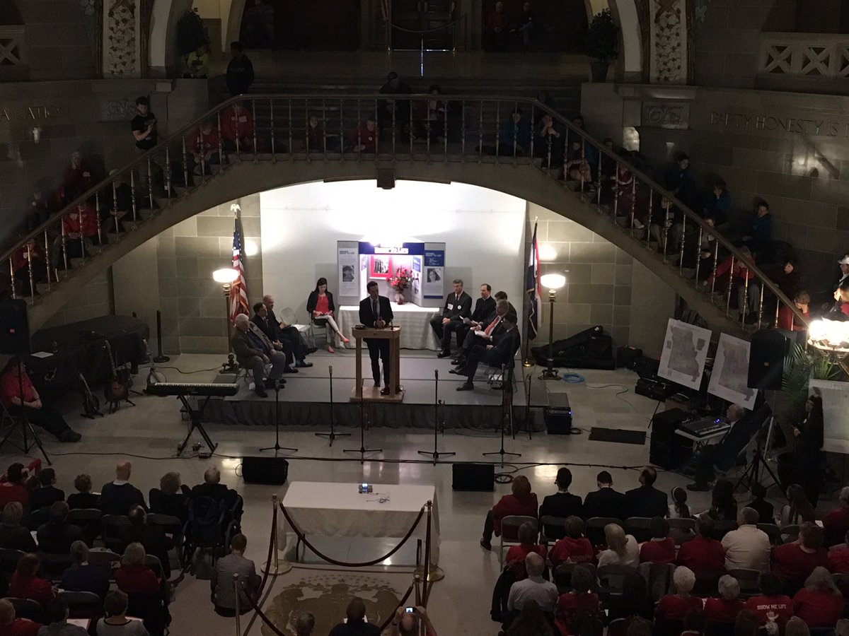 BadtotheBohn's tweet photo. Great seeing @HawleyMO @JayAshcroftMO @Rep_TRichardson @EricGreitens @RonFRichard at #ShowMeLife rally! #moleg https://t.co/PeH7AoVKzn