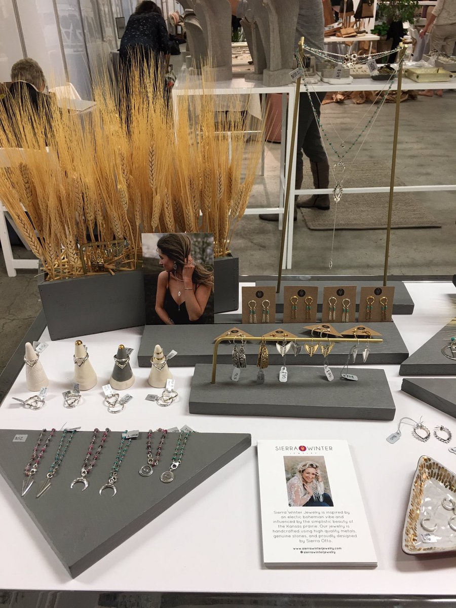 _SierraWinter_'s tweet photo. @COEURshow #sierrawinterjewelry #buycoolshit https://t.co/D9GdXszkUf