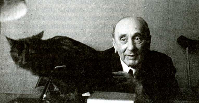Literatura Russa on Twitter: "MIkhail Bakhtin e seu gato. s/d.… "