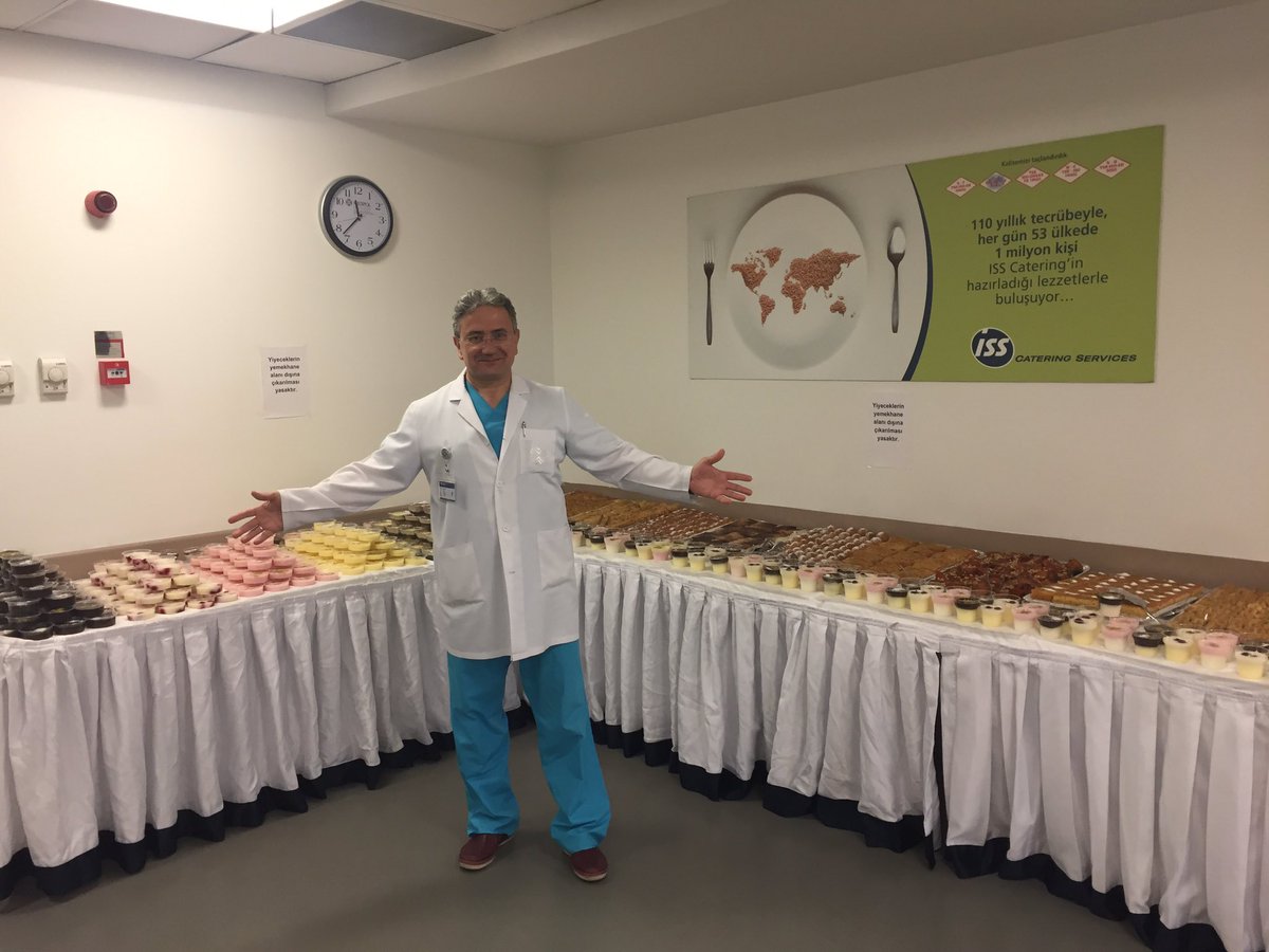 necdet_ozcelik's tweet photo. Medipol esenler hastanesi başhekimi olarak hepimizin tıp bayramı kutlu olsun 👨🏻‍⚕️💉 
#tıp #doctor #doktor #medipol #başhekim #hospital https://t.co/Rojh8FB7ei