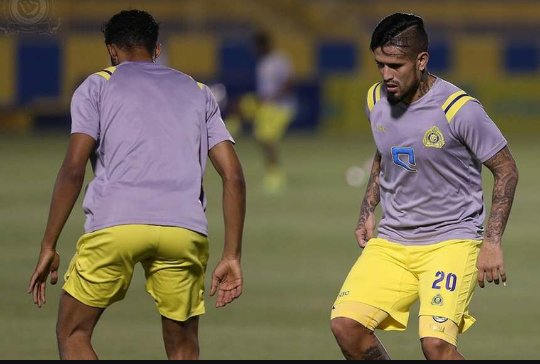 PABLOLEYESG's tweet photo. #ArabiaSaudita #ProfessionalLeague #AlNasrrRiyadah con Victor Ayala @Victorayala88 desde los 63', derrotó de visita 1-0 a #AlRed https://t.co/ka1RlHgZsN