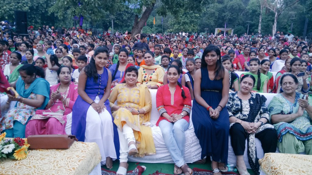 SimranSam11's tweet image. Celebrating daughter's day organized by honorable Cabinet Minister Punjab anil Joshi ji, Monika Joshi ND nargar nigam Sonali giri....