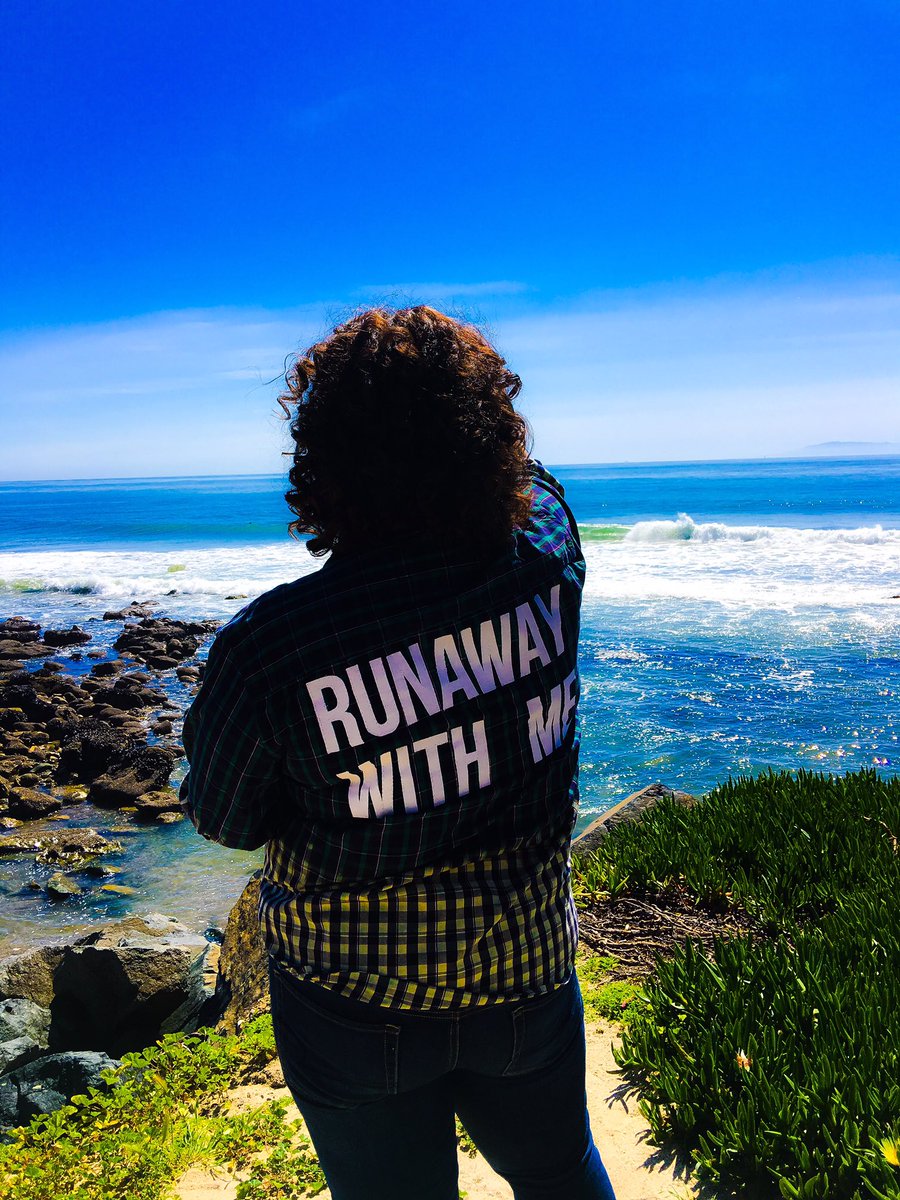 nickle0190's tweet photo. Run away with me? https://t.co/ltIzstqkjh