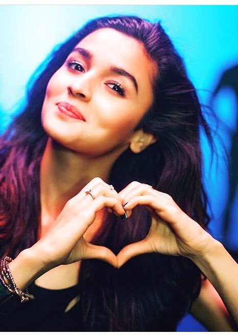 HAPPY BIRTHDAY ALIA BHATT. You have to be my favourite forever!  ALIA\S DAY     