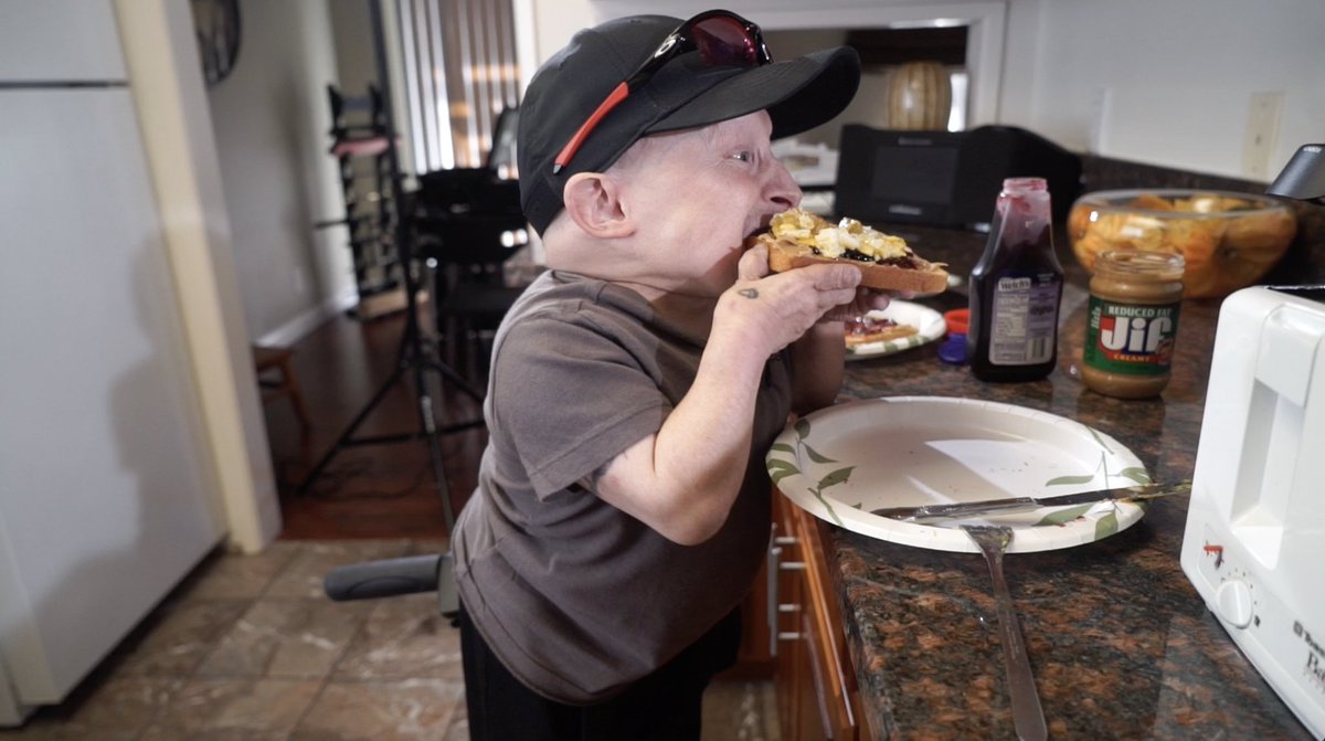 Verne Troyer On Twitter Peanut Butter Jelly And Egg Https T