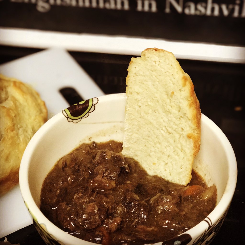 EnglishManNash's tweet photo. @Gentlemanswine it was scrumptious!! Thanks for lending a hand, or bottle :) https://t.co/6Jr0gsgl4y