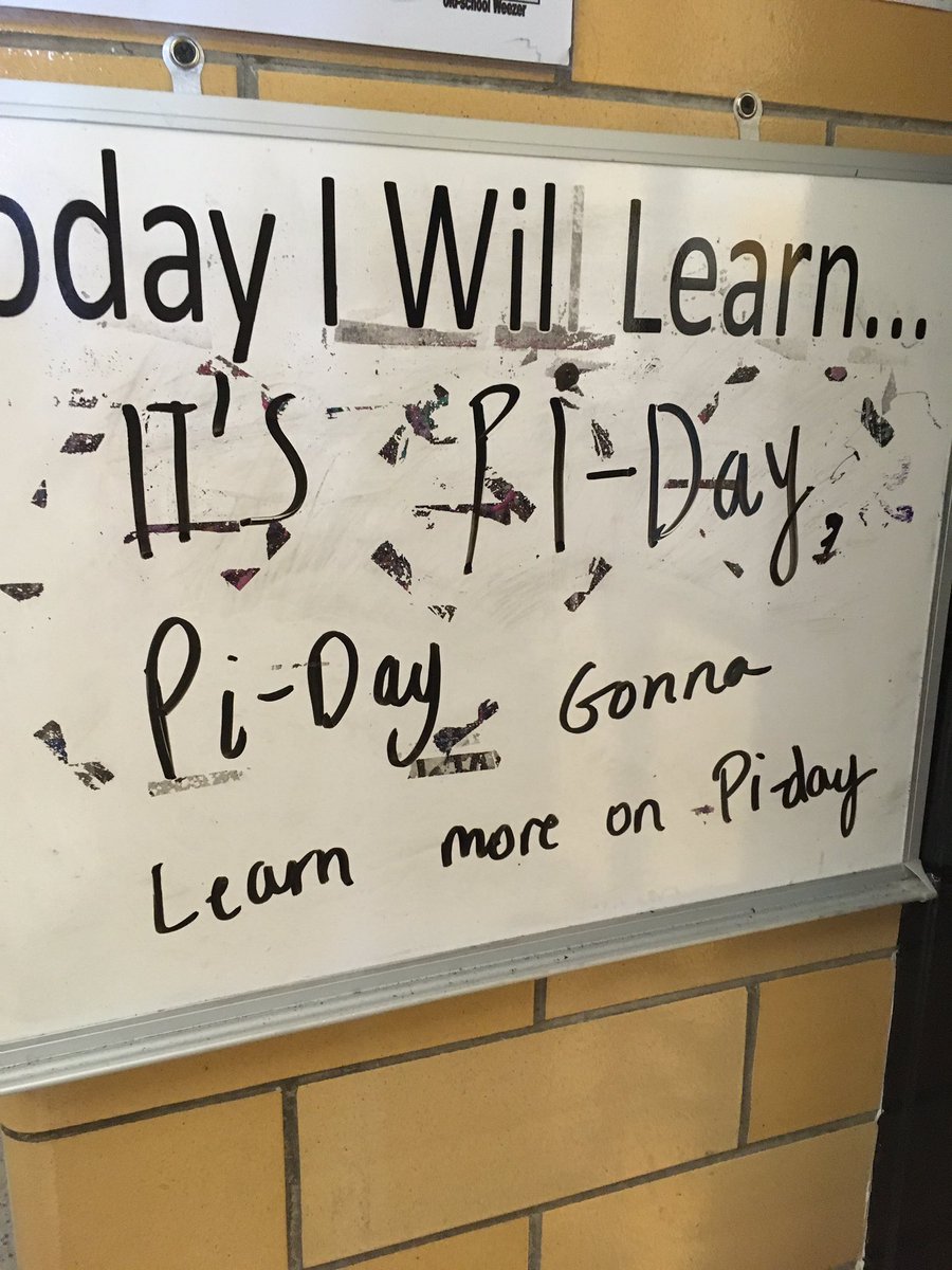 MrsJacksonMath's tweet photo. It's Pi Day at FMS! #fmsteach #fpslearn #oreos #findPi https://t.co/ukMmgMA2Zl