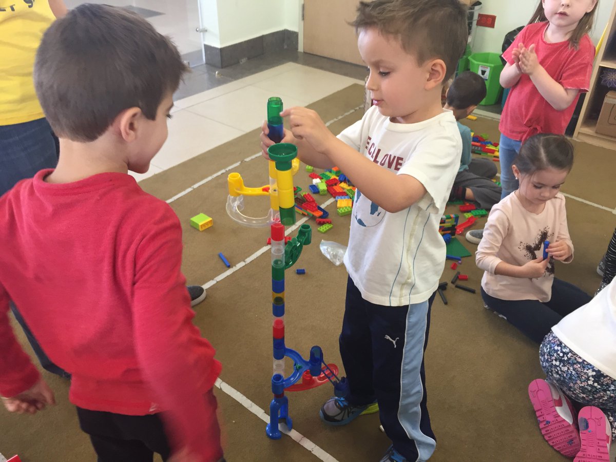 dianasaldana's tweet photo. Lots of learning and fun today with Nursery kids in the @OpenMindZone! Thanks for bringing your group Ms @nina_madero! #asfmlearns #asfmtech https://t.co/MljGlqN68c