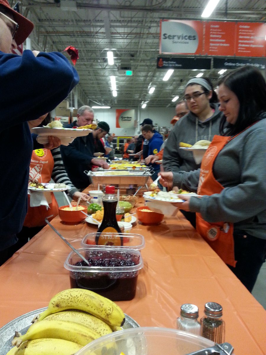 GR8 people GR8 food GR8 fun 2767 gets' er done again <a href="/mayor_cox37/">Ryan Cox</a> @ccoatesphoto <a href="/troyer_paige/">Paige Troyer</a> <a href="/mjzizak/">michael zizak</a> <a href="/jenniferk0205/">Jennifer Stephens</a> <a href="/bobsaniga/">Bob Saniga</a> @cmh346