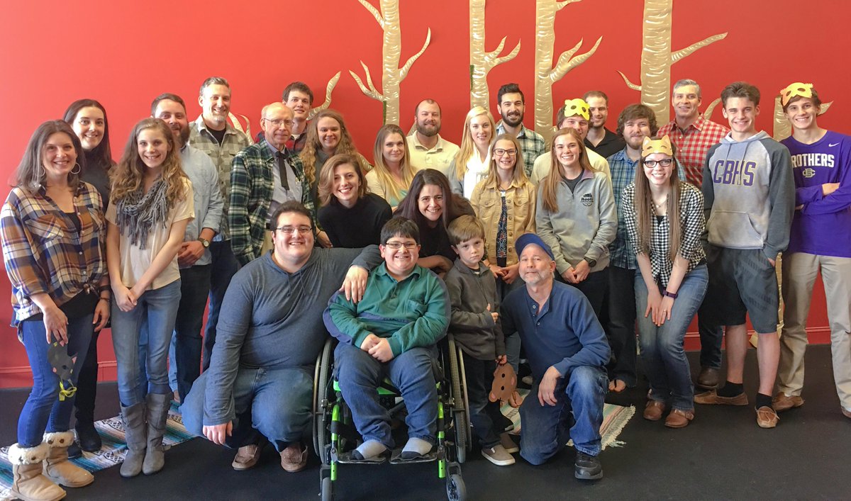 8thDaySoftware's tweet photo. Had a blast w/ @MakeAWishMidS surprising Lucas. His wish to visit Great Wolf Lodge in California is granted! #WishmakersAtWork #8thDayGives https://t.co/sL5I93LrdD