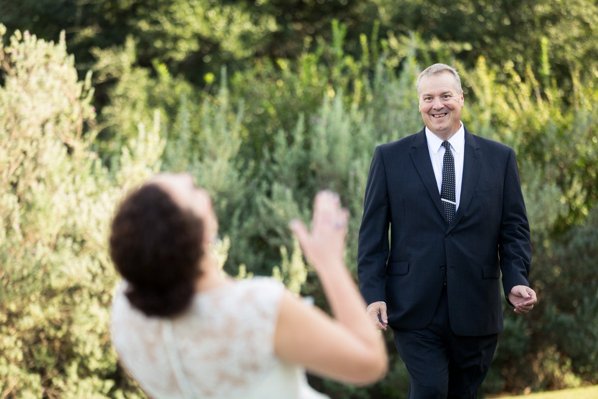 IYEweddingphoto's tweet photo. Dad's first look Antebellum Oaks Venue #fatherdaughter #dadfirstlook #weddingphotography #canon #austin #love #bride #wedding https://t.co/iTFfPxaNUH
