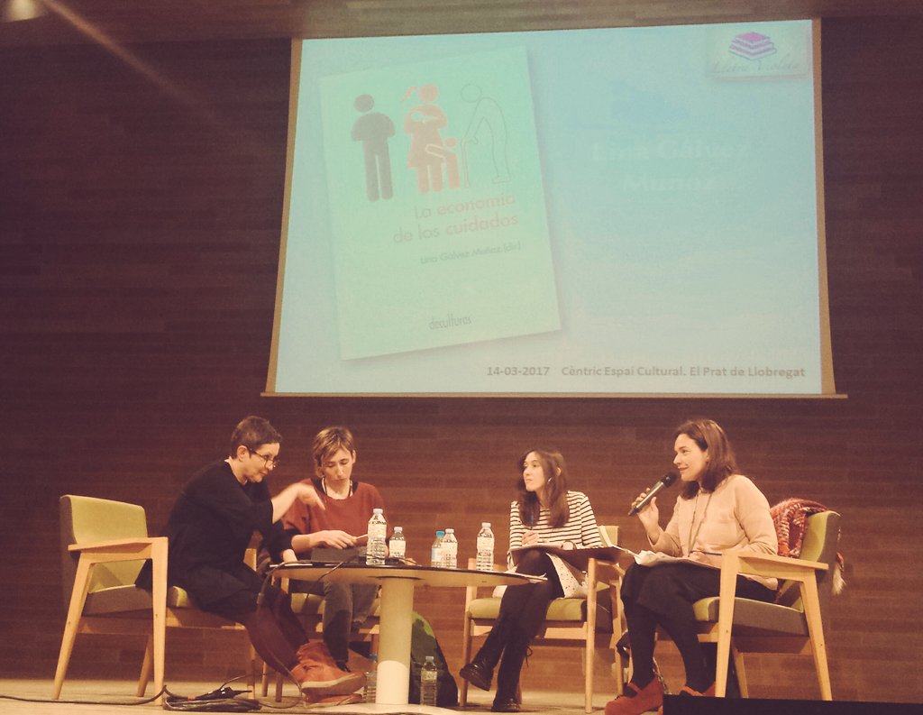PerezJP_'s tweet photo. "L’economia feminista, una economia de les cures". Interesants reflexions al Cèntric a l'entorn del feminisme. #ElPrat https://t.co/sBLiDbysaZ