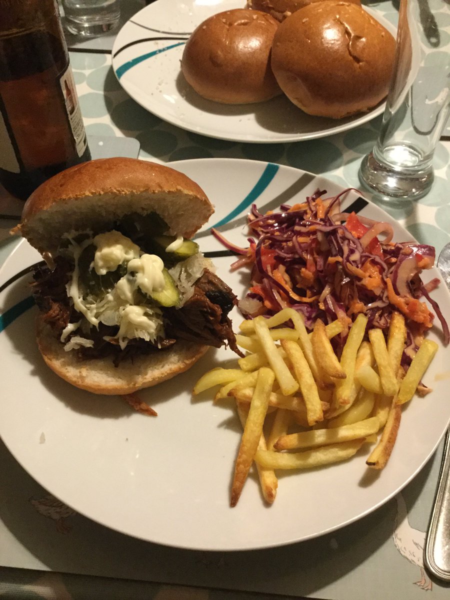 Here it is, the latest recipe out of the balddaddyblog kitchen. #beef #blog #bbq

 balddaddyblog.com/2017/03/14/dad……bbq-beef-feeds-6/
