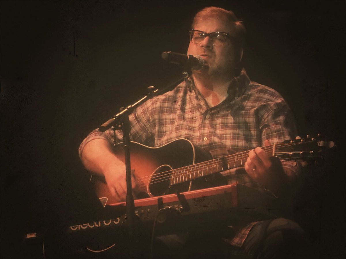 KristieAMorris's tweet photo. @thebarrydean loved your songs at @941TheWolf Songwriter Fest (Memphis) https://t.co/MjcYbBO0ZJ