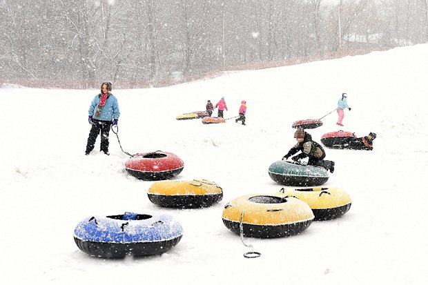 newyorkupstate's tweet photo. Best places to ski, snowboard or go snow tubing in Central New York https://t.co/HikFqRfue9 #blizzard2017 #StellaBlizzard #upstatenyweather https://t.co/g1NibHluOU