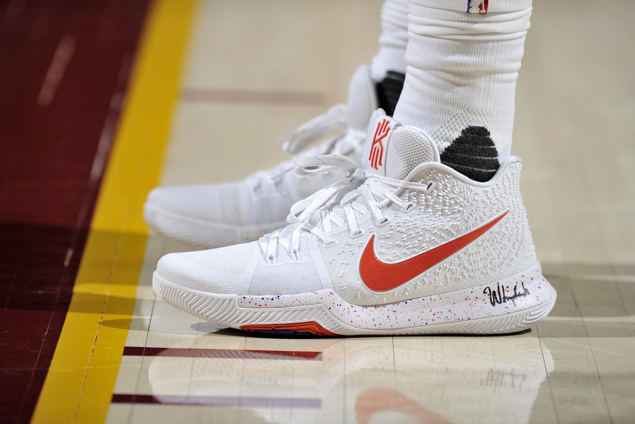 B R Kicks on X A closer look at the Nike Kyrie 3 worn by KyrieIrving tonight vs. Detroit https t kczHrtVbwt X