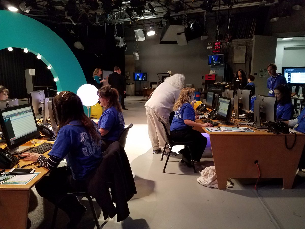 Having fun @UNCTV Spring Fundraiser tonight with my fellow SAS volunteers.