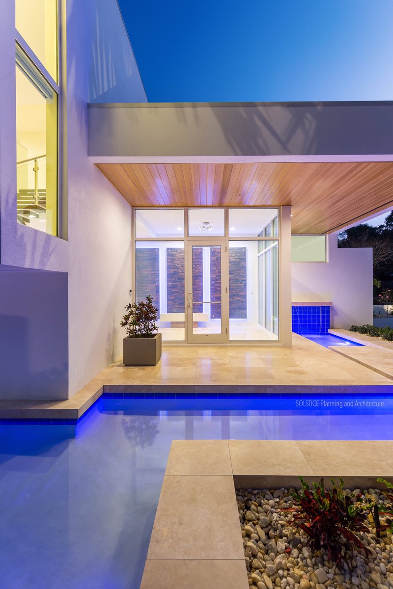 Solstice_Design's tweet photo. The Garden Residence features electric smart glass @pgtwindowsdoors that adjusts in opacity. #design #architect https://t.co/lDXYwiFAc9 https://t.co/Dl3NFa1758