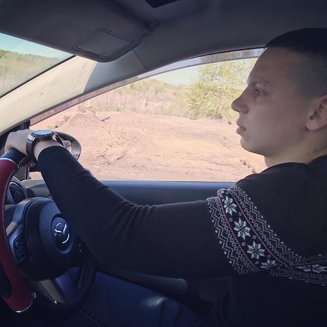KamillaGrey's tweet photo. Тачку сменили?) https://t.co/V3cuoWkA6L