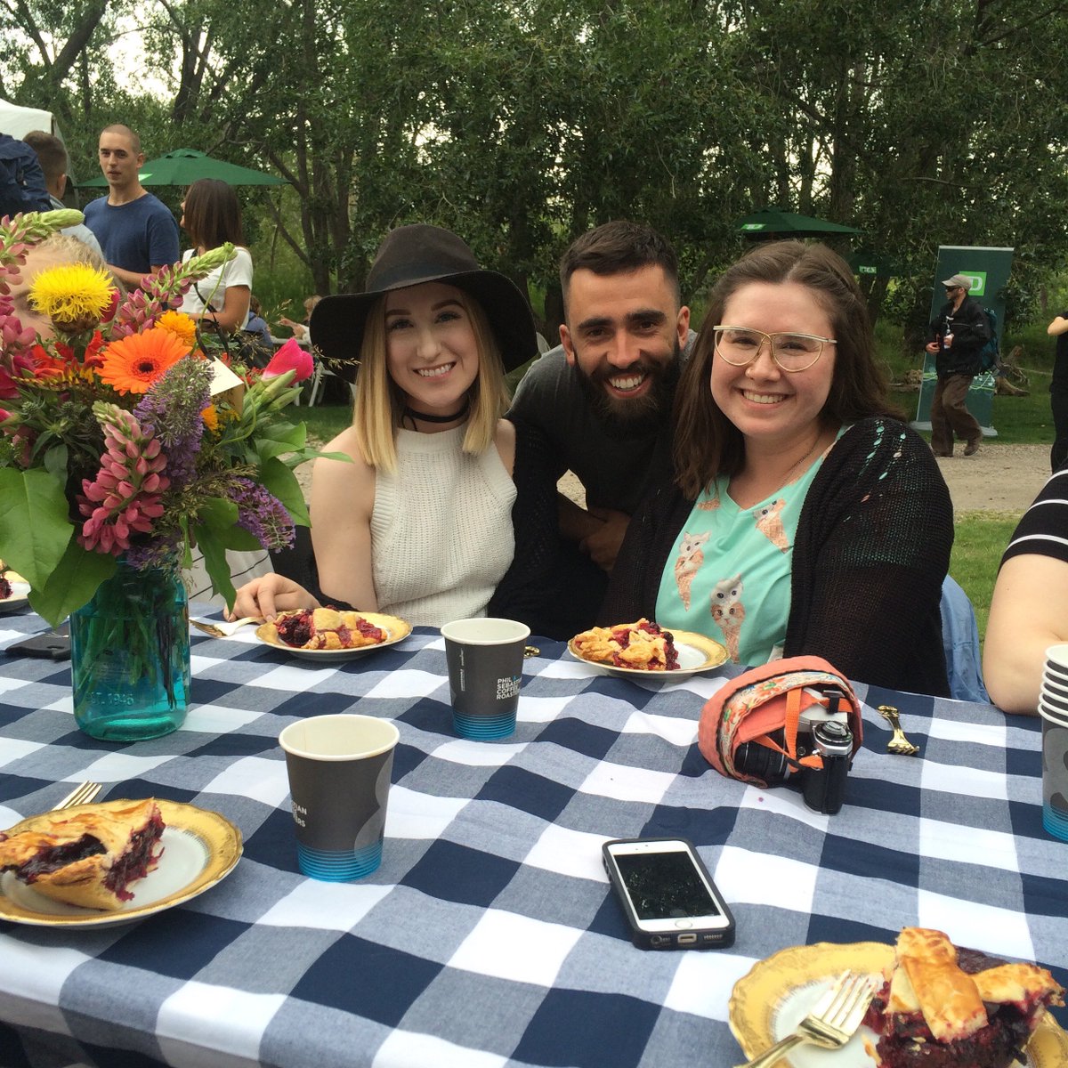 calgaryfolkfest's tweet photo. These lucky ladies enjoyed some pie last July at #CFMF2016 with one of #YYC's fave local musicians MBF. Happy international #PiDay #folkgood https://t.co/xVXq8KX2yt