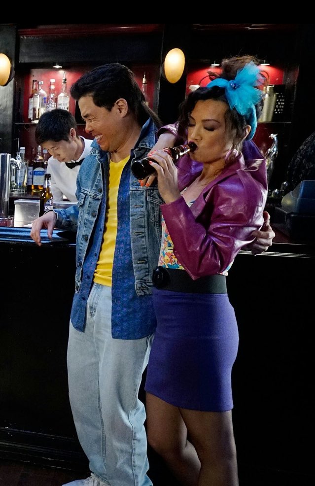 MingNa's tweet photo. Party with me, @JLin7 @aliwong &amp; @parkrandall TONIGHT!! #FreshOffTheBoat at 9pm ET, ABC. "The Flush." 🍺🍺🍻🎉🎉🍺🍺💋 https://t.co/NJQDEZcQ4u
