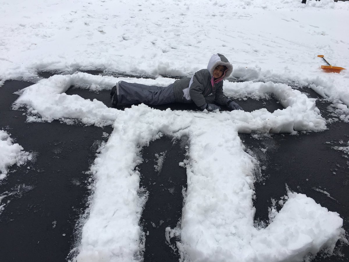 SRSChalke's tweet photo. Pi Day + Snow Day #ABC7SNOW https://t.co/LIE4fwwj5r