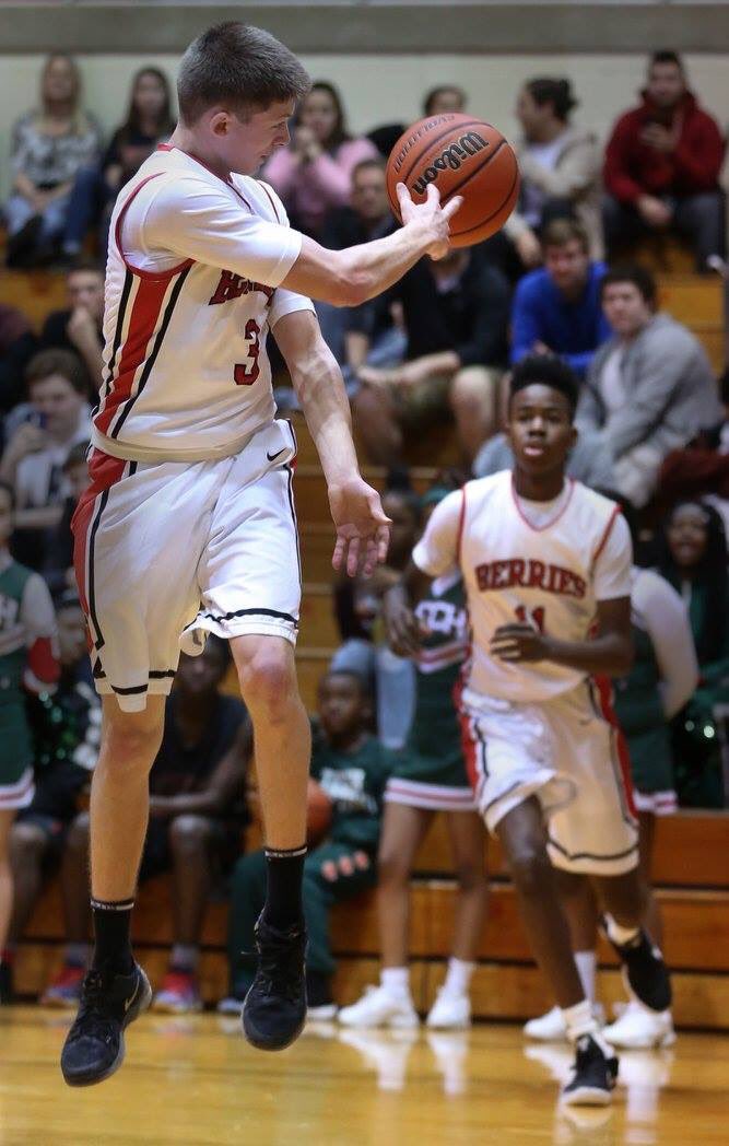 pat_skaggs's tweet photo. Congrats 1st Team ALL NCC 🏀 selections Jalen Adaway &amp; Matt Jennings!  2nd Team ALL NCC 🏀 selections Hunter DeHaven &amp; Sam Skaggs!#goberries https://t.co/n4OnANXmDA